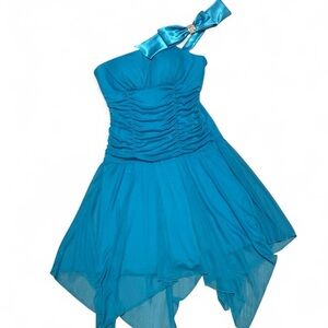 Elegant Blue One-Shoulder Dress